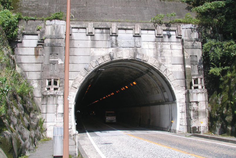 日見隧道の写真