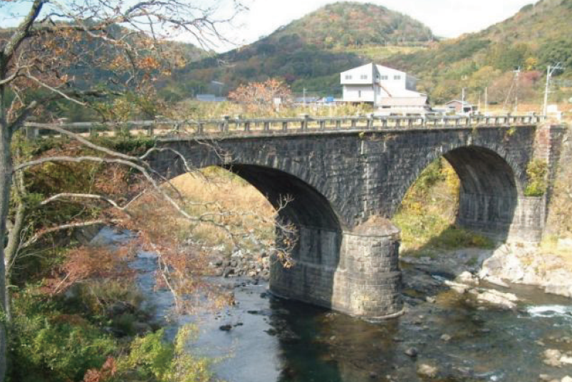 赤松橋（赤松めがね橋）の写真